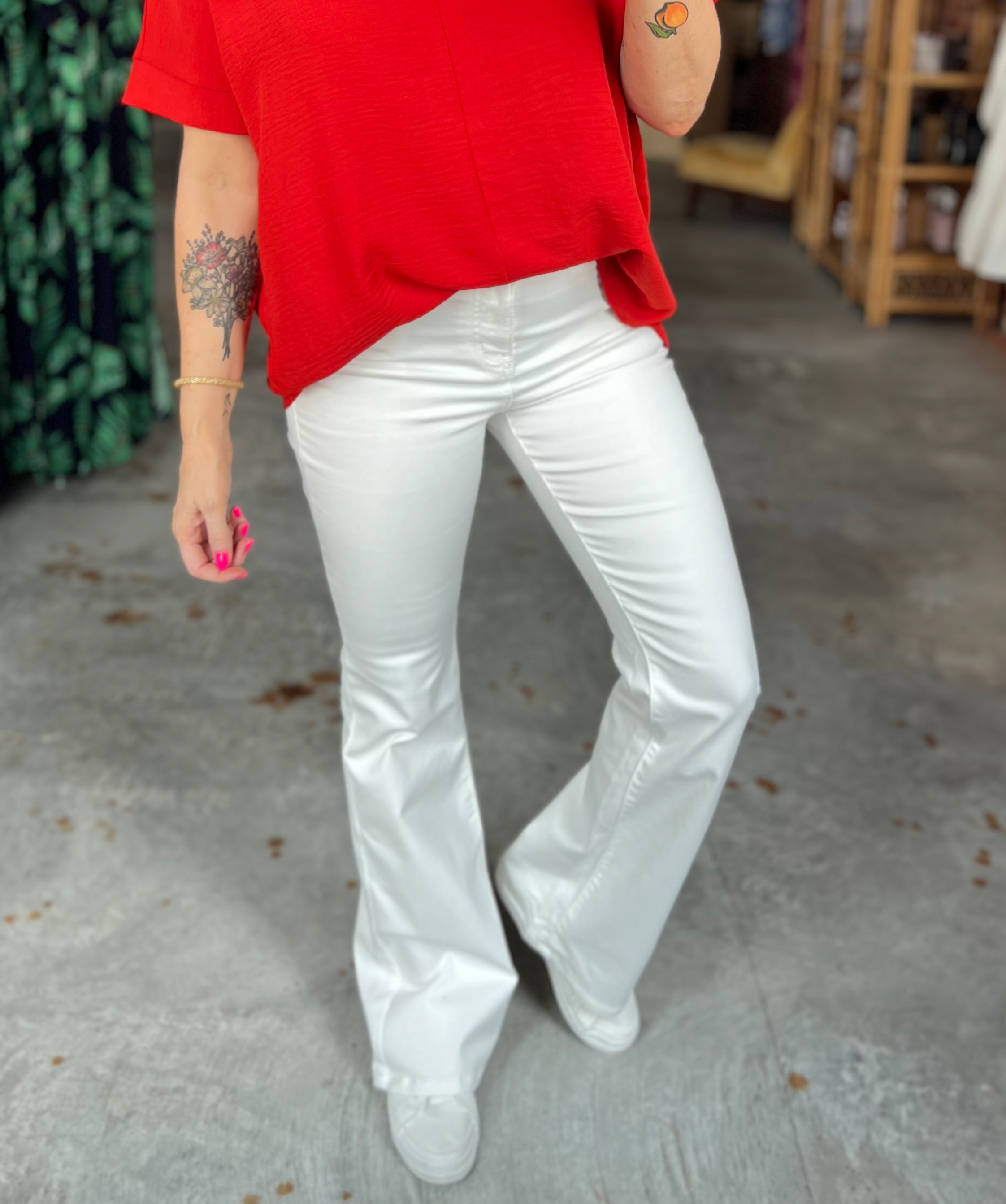 【GRAVER】White Flower Dot Embroidered Clip Bootcut Pants TOPSTITCHED BOOTCUT PANTS - White | ZARA United States