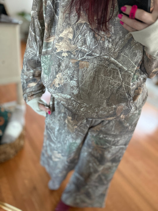 Camo Easy Does It Pullover