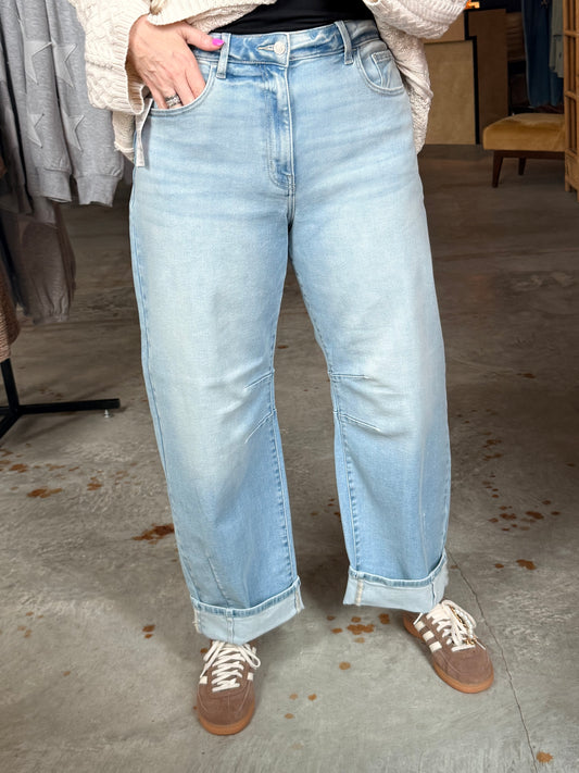 Mid Waist Barrel Leg