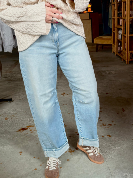 Mid Waist Barrel Leg