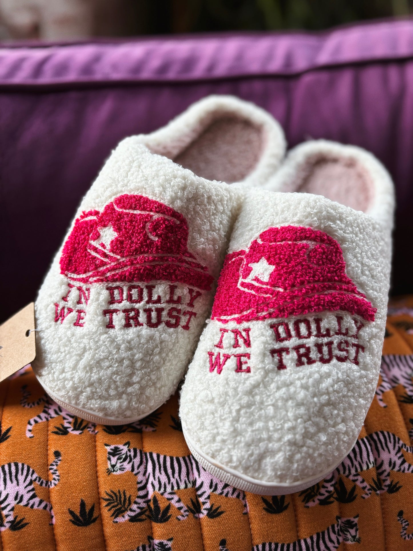 In Dolly We Trust Slippers