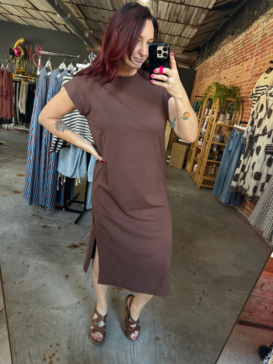 Short Sleeve Pocket Midi Dress - Mahogany