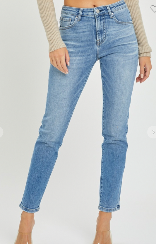 Mid Rise Relaxed Skinny