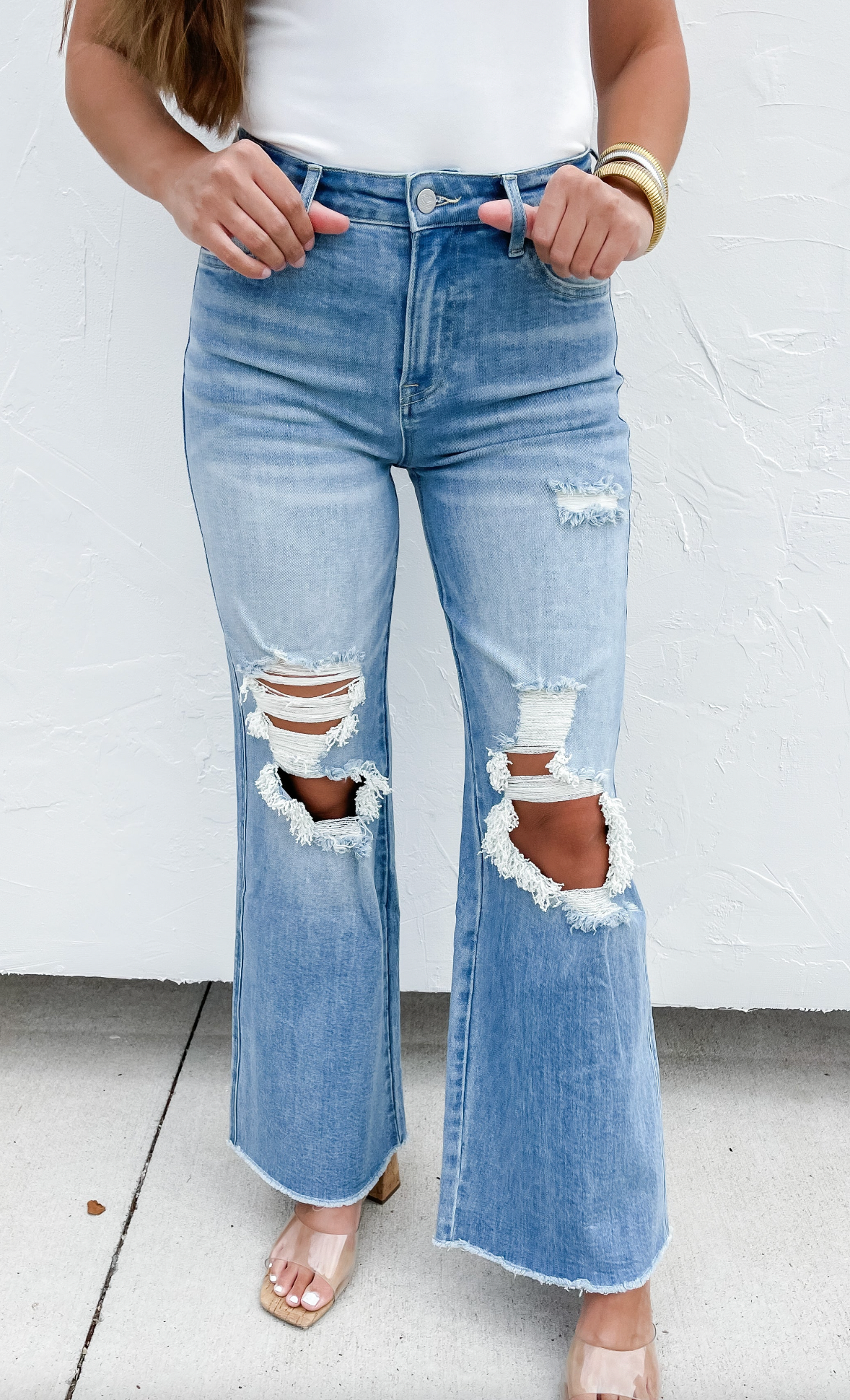 Blakeley Light wash Distressed Jeans