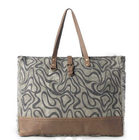 Myra bag Riverbed Trail Weekender