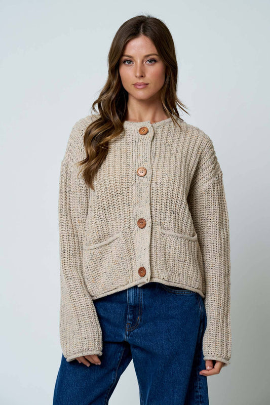 MARLED BUTTON DOWN  RAW EDGE CHUNKY KNIT CARDIGAN: LIGHT KHAKI