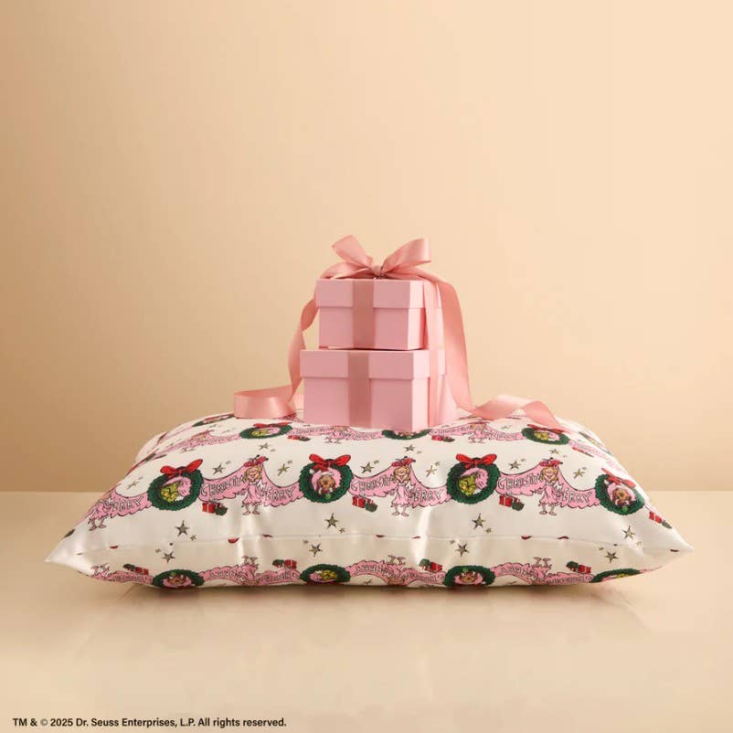 The Grinch x Kitsch Satin Pillowcase in Cindy Lou Who